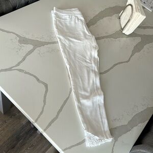 Hue white leggings size medium